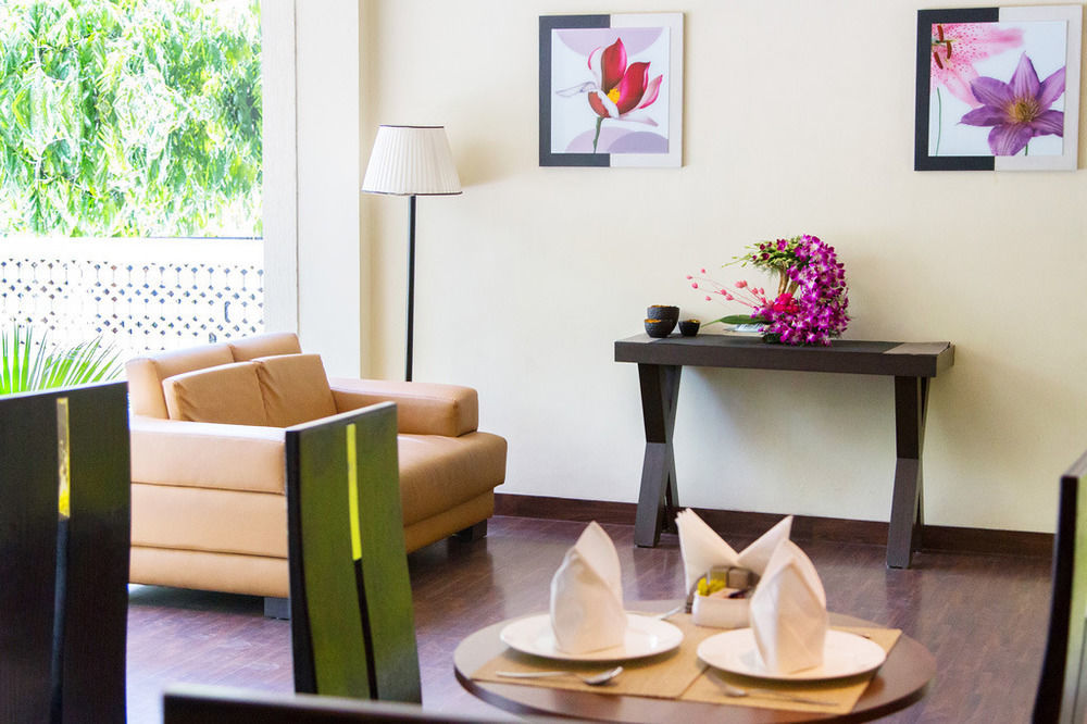 Treebo Cabana New Delhi Extérieur photo